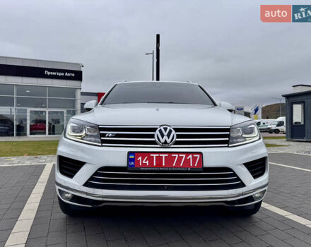 Фольксваген Туарег 2016 в Мукачеве на Automoto.ua Белый Фольксваген Туарег, объемом двигателя 3 л и пробегом 238 тыс. км за 22500 $, фото 2 на Automoto.ua