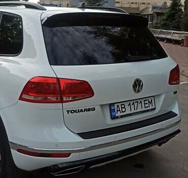 Білий Фольксваген Туарег, об'ємом двигуна 2.97 л та пробігом 138 тис. км за 34000 $, фото 4 на Automoto.ua