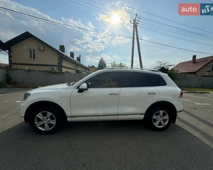 Фольксваген Туарег 2016 в Киеве на Automoto.ua Белый Фольксваген Туарег, объемом двигателя 3 л и пробегом 180 тыс. км за 22500 $, фото 38 на Automoto.ua