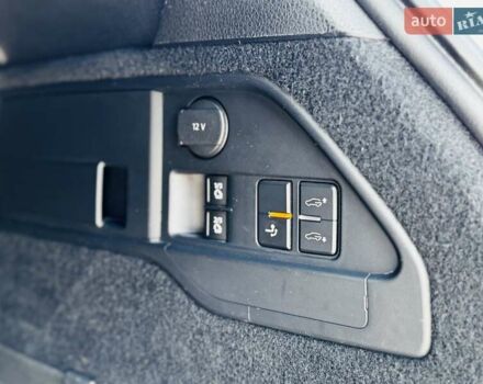 Белый Фольксваген Туарег, объемом двигателя 2.97 л и пробегом 172 тыс. км за 31500 $, фото 40 на Automoto.ua