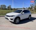 Белый Фольксваген Туарег, объемом двигателя 2.97 л и пробегом 153 тыс. км за 29900 $, фото 1 на Automoto.ua