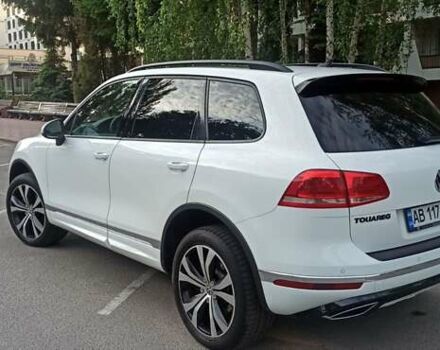 Білий Фольксваген Туарег, об'ємом двигуна 2.97 л та пробігом 138 тис. км за 34000 $, фото 6 на Automoto.ua