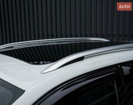 Белый Фольксваген Туарег, объемом двигателя 2.97 л и пробегом 120 тыс. км за 32000 $, фото 14 на Automoto.ua