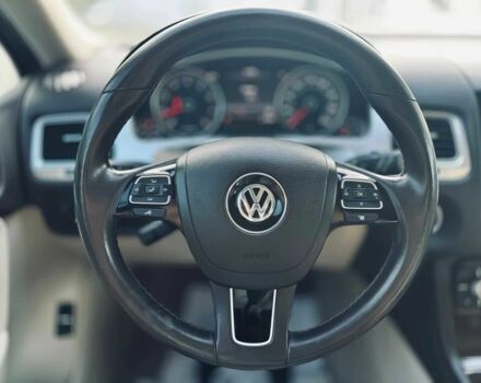 Белый Фольксваген Туарег, объемом двигателя 3.6 л и пробегом 79 тыс. км за 6100 $, фото 12 на Automoto.ua