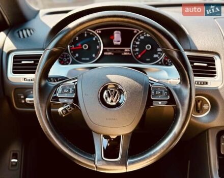 Белый Фольксваген Туарег, объемом двигателя 2.97 л и пробегом 172 тыс. км за 31500 $, фото 19 на Automoto.ua