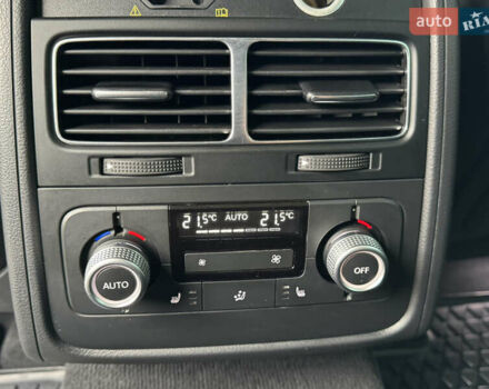 Белый Фольксваген Туарег, объемом двигателя 2.97 л и пробегом 418 тыс. км за 22900 $, фото 28 на Automoto.ua