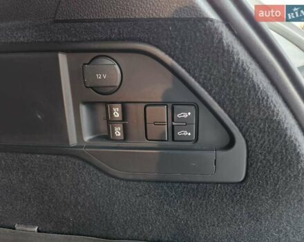 Белый Фольксваген Туарег, объемом двигателя 2.97 л и пробегом 269 тыс. км за 26900 $, фото 21 на Automoto.ua