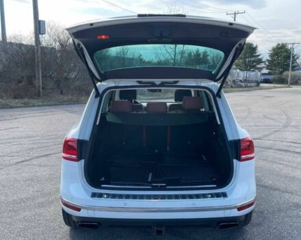 Белый Фольксваген Туарег, объемом двигателя 0 л и пробегом 31 тыс. км за 16000 $, фото 8 на Automoto.ua