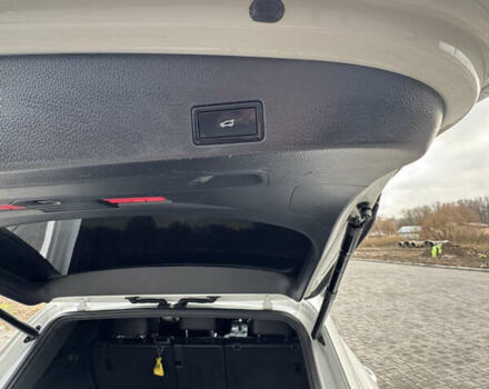 Білий Фольксваген Туарег, об'ємом двигуна 3 л та пробігом 131 тис. км за 34800 $, фото 25 на Automoto.ua