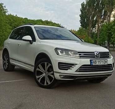 Білий Фольксваген Туарег, об'ємом двигуна 2.97 л та пробігом 138 тис. км за 34000 $, фото 1 на Automoto.ua