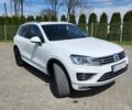 Белый Фольксваген Туарег, объемом двигателя 2.97 л и пробегом 269 тыс. км за 26900 $, фото 2 на Automoto.ua