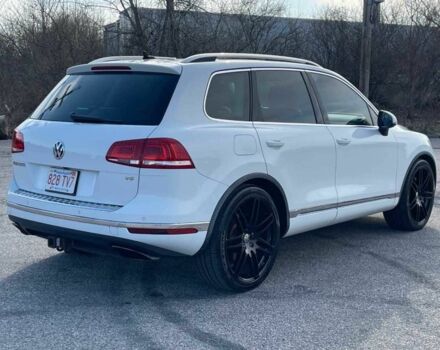 Белый Фольксваген Туарег, объемом двигателя 0 л и пробегом 31 тыс. км за 16000 $, фото 5 на Automoto.ua