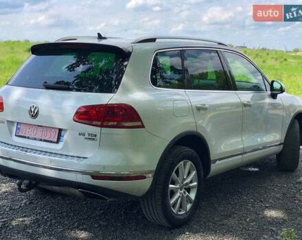 Білий Фольксваген Туарег, об'ємом двигуна 3 л та пробігом 222 тис. км за 24999 $, фото 37 на Automoto.ua