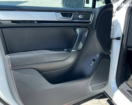 Белый Фольксваген Туарег, объемом двигателя 3.6 л и пробегом 98 тыс. км за 20980 $, фото 30 на Automoto.ua