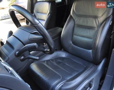 Белый Фольксваген Туарег, объемом двигателя 2.97 л и пробегом 263 тыс. км за 23000 $, фото 29 на Automoto.ua