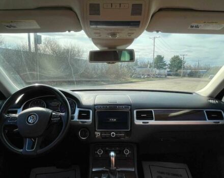 Белый Фольксваген Туарег, объемом двигателя 0 л и пробегом 31 тыс. км за 16000 $, фото 11 на Automoto.ua