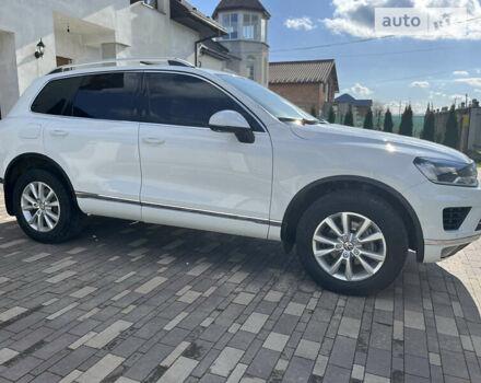 Білий Фольксваген Туарег, об'ємом двигуна 2.97 л та пробігом 300 тис. км за 21900 $, фото 11 на Automoto.ua