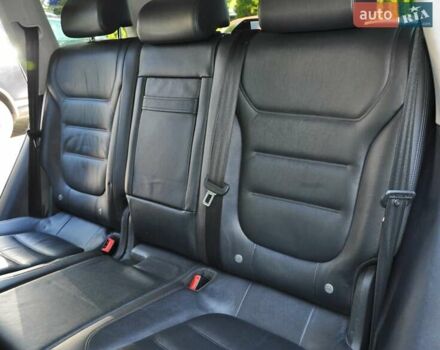 Белый Фольксваген Туарег, объемом двигателя 2.97 л и пробегом 263 тыс. км за 23000 $, фото 17 на Automoto.ua