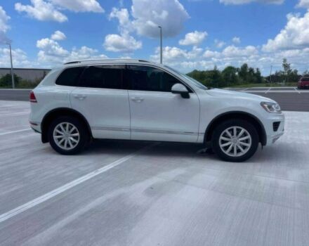 Белый Фольксваген Туарег, объемом двигателя 3.6 л и пробегом 71 тыс. км за 7500 $, фото 3 на Automoto.ua