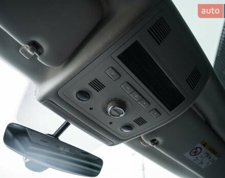 Белый Фольксваген Туарег, объемом двигателя 2.97 л и пробегом 120 тыс. км за 32000 $, фото 35 на Automoto.ua