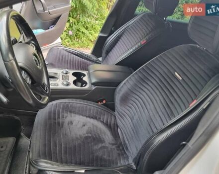 Белый Фольксваген Туарег, объемом двигателя 2.97 л и пробегом 237 тыс. км за 31000 $, фото 10 на Automoto.ua