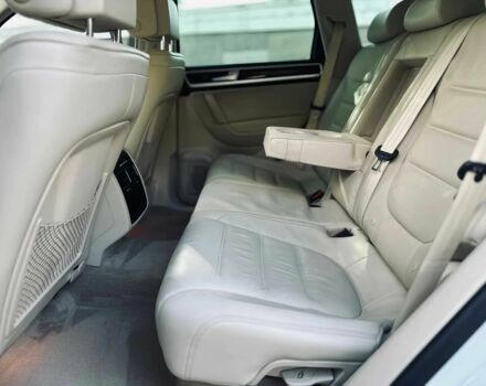 Белый Фольксваген Туарег, объемом двигателя 3.6 л и пробегом 79 тыс. км за 6100 $, фото 14 на Automoto.ua