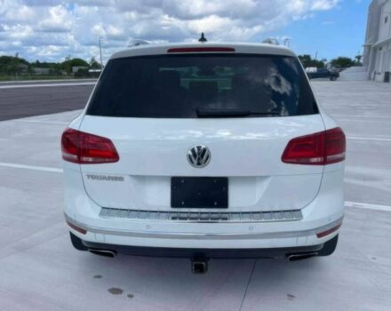 Белый Фольксваген Туарег, объемом двигателя 3.6 л и пробегом 71 тыс. км за 7500 $, фото 6 на Automoto.ua