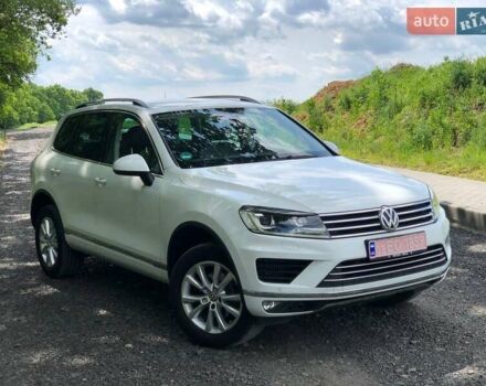 Білий Фольксваген Туарег, об'ємом двигуна 3 л та пробігом 222 тис. км за 24999 $, фото 46 на Automoto.ua