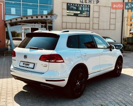 Белый Фольксваген Туарег, объемом двигателя 2.97 л и пробегом 172 тыс. км за 31500 $, фото 4 на Automoto.ua