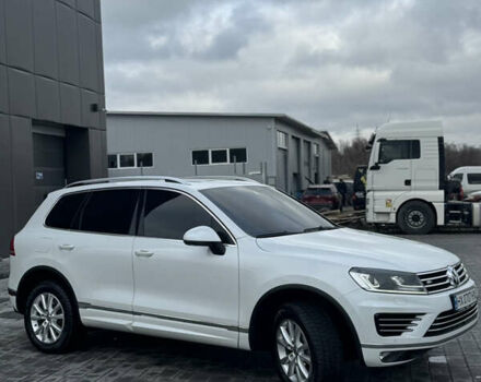 Білий Фольксваген Туарег, об'ємом двигуна 3 л та пробігом 131 тис. км за 34800 $, фото 2 на Automoto.ua