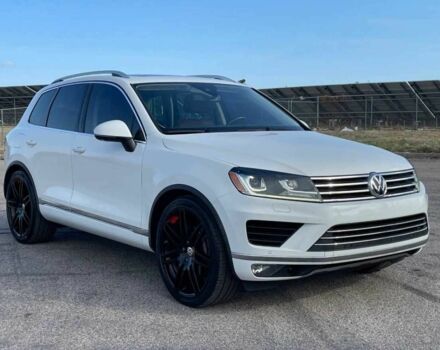 Белый Фольксваген Туарег, объемом двигателя 0 л и пробегом 31 тыс. км за 16000 $, фото 4 на Automoto.ua