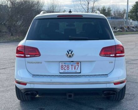 Белый Фольксваген Туарег, объемом двигателя 0 л и пробегом 31 тыс. км за 16000 $, фото 6 на Automoto.ua