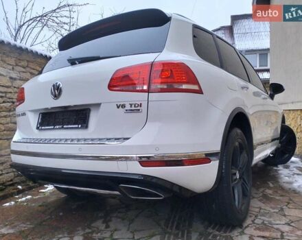 Белый Фольксваген Туарег, объемом двигателя 3 л и пробегом 183 тыс. км за 28700 $, фото 7 на Automoto.ua