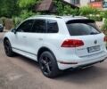 Белый Фольксваген Туарег, объемом двигателя 2.97 л и пробегом 237 тыс. км за 31000 $, фото 4 на Automoto.ua