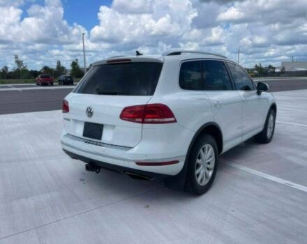 Белый Фольксваген Туарег, объемом двигателя 3.6 л и пробегом 71 тыс. км за 7500 $, фото 7 на Automoto.ua