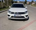 Белый Фольксваген Туарег, объемом двигателя 2.97 л и пробегом 153 тыс. км за 29900 $, фото 1 на Automoto.ua