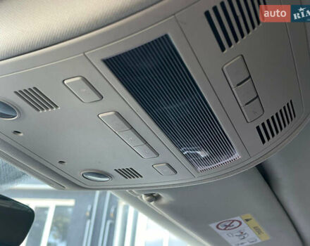 Белый Фольксваген Туарег, объемом двигателя 2.97 л и пробегом 237 тыс. км за 28500 $, фото 42 на Automoto.ua