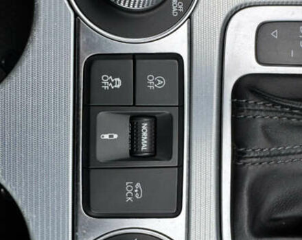 Білий Фольксваген Туарег, об'ємом двигуна 3 л та пробігом 192 тис. км за 31000 $, фото 26 на Automoto.ua