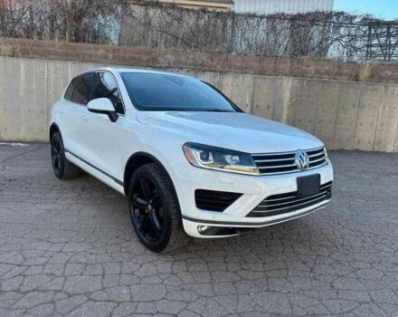 Белый Фольксваген Туарег, объемом двигателя 3.6 л и пробегом 35 тыс. км за 4100 $, фото 6 на Automoto.ua