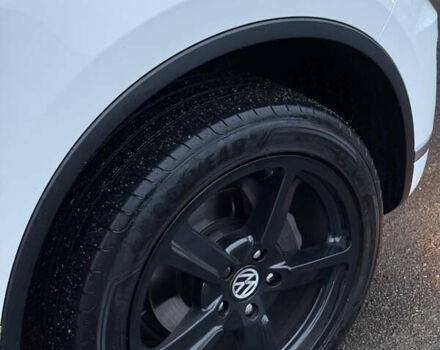 Белый Фольксваген Туарег, объемом двигателя 2.97 л и пробегом 147 тыс. км за 36900 $, фото 7 на Automoto.ua