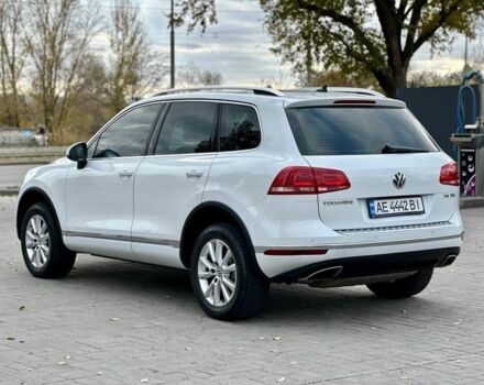 Білий Фольксваген Туарег, об'ємом двигуна 3 л та пробігом 180 тис. км за 29500 $, фото 3 на Automoto.ua