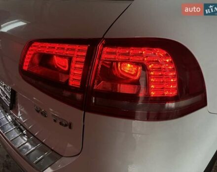 Белый Фольксваген Туарег, объемом двигателя 2.97 л и пробегом 215 тыс. км за 27900 $, фото 87 на Automoto.ua