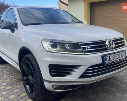 Білий Фольксваген Туарег, об'ємом двигуна 2.97 л та пробігом 250 тис. км за 32500 $, фото 5 на Automoto.ua