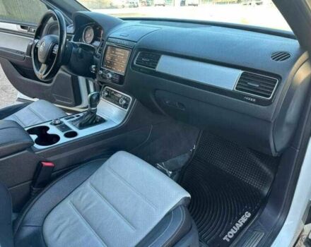 Белый Фольксваген Туарег, объемом двигателя 3.6 л и пробегом 35 тыс. км за 4100 $, фото 15 на Automoto.ua