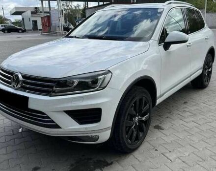 Белый Фольксваген Туарег, объемом двигателя 3 л и пробегом 110 тыс. км за 22000 $, фото 2 на Automoto.ua