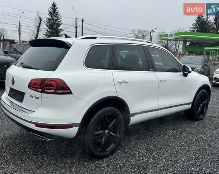 Белый Фольксваген Туарег, объемом двигателя 2.97 л и пробегом 215 тыс. км за 27900 $, фото 64 на Automoto.ua