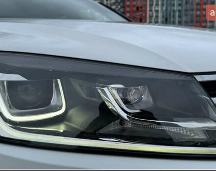 Білий Фольксваген Туарег, об'ємом двигуна 3 л та пробігом 192 тис. км за 31000 $, фото 12 на Automoto.ua