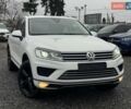 Белый Фольксваген Туарег, объемом двигателя 2.97 л и пробегом 215 тыс. км за 27900 $, фото 6 на Automoto.ua