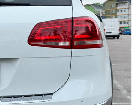 Білий Фольксваген Туарег, об'ємом двигуна 3 л та пробігом 192 тис. км за 31000 $, фото 11 на Automoto.ua