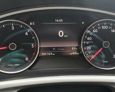 Белый Фольксваген Туарег, объемом двигателя 3 л и пробегом 103 тыс. км за 27500 $, фото 5 на Automoto.ua